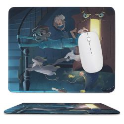 Mouse pad with overlocked edges