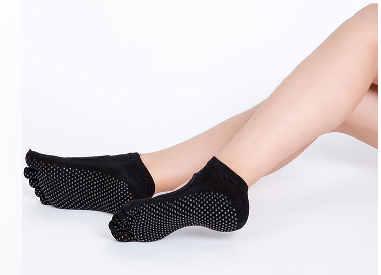 Anti-slip socks image 1.png