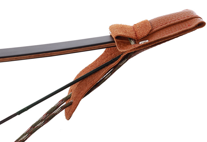 This leather recurve archery bow string is an essential item for your bug out bag. Crafted from premium leather material, it is durable and designed to withstand the toughest conditions. Plus, it ensures a smooth and precise shot with every use.