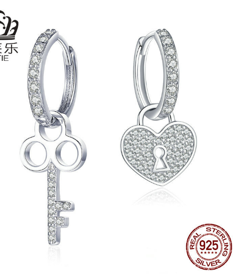 Jewelry Key and Lock Stud Earrings S925 Sterling Silver Jewelry Platinum Plated Whole Body Silver