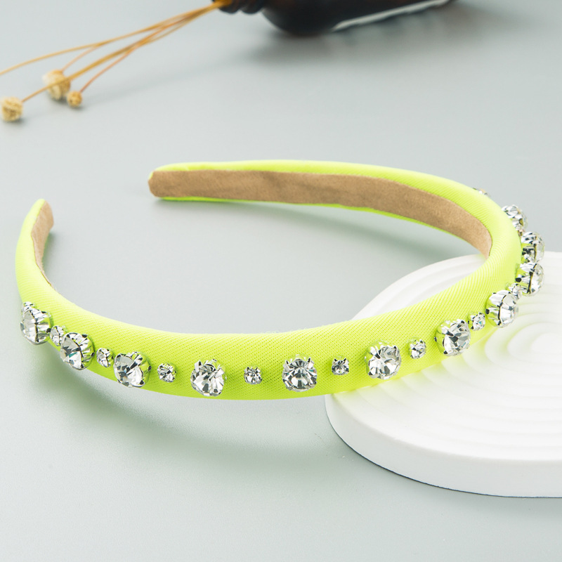 Neon lime hoop with sparkling decorative edge