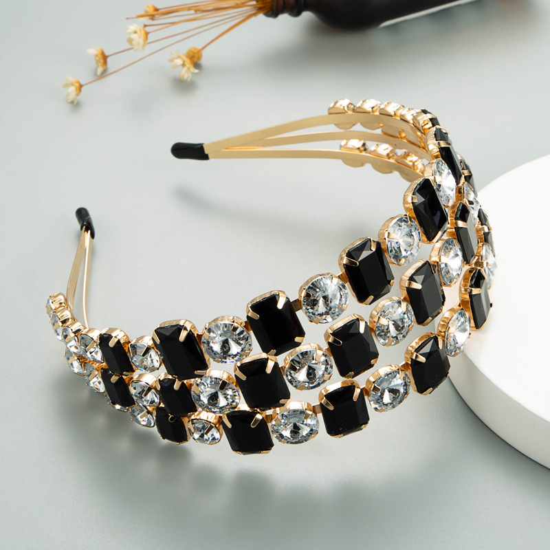 Headband end showing dark padded protective tip