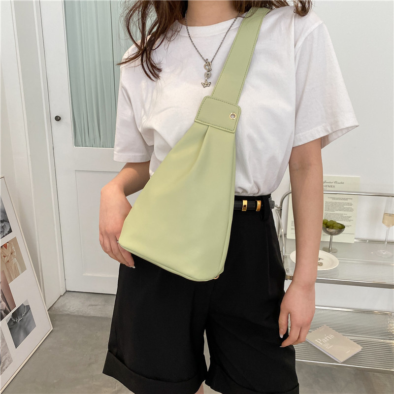 Trendy Cool Chest Bag Spring And Summer New Messenger Chest Bag Simple Retro Leisure Small Waist Bag For Women