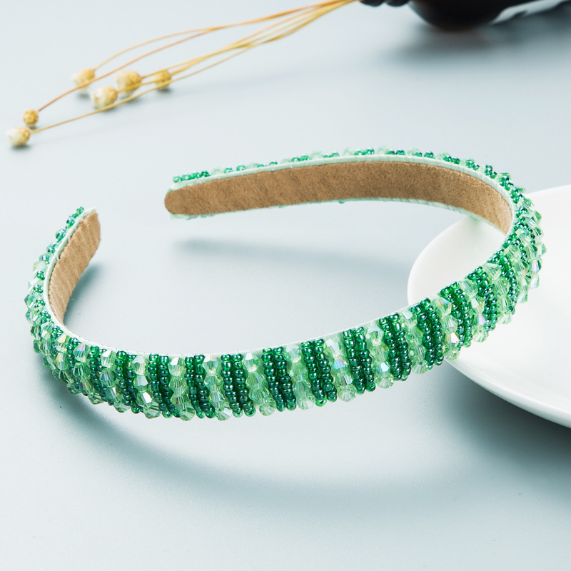 Emerald beaded hoop with padded inner band