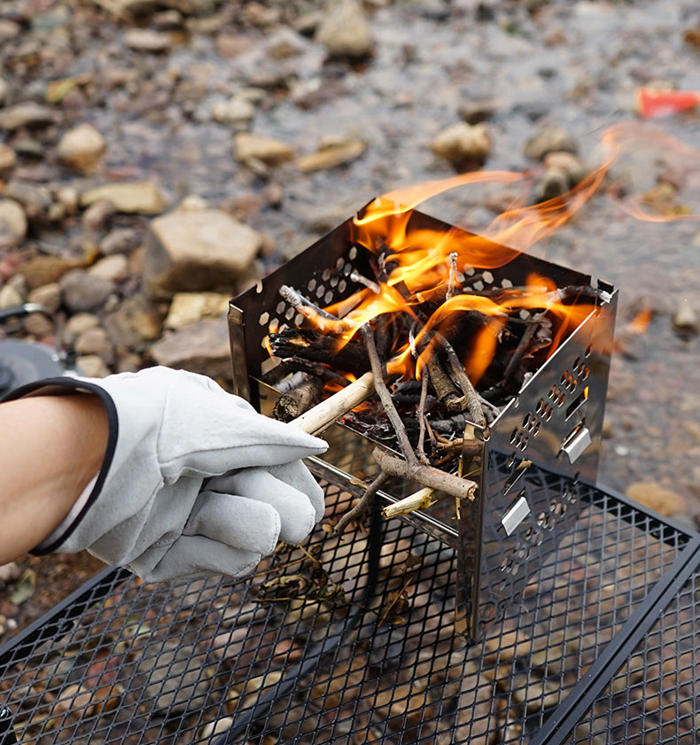 Our Leather Anti-Scalding Wear-Resistant Protective Gloves provide superior protection against scalding and heat. The supple leather and wear-resistant design means you can rest assured these gloves will keep you safe in any situation.