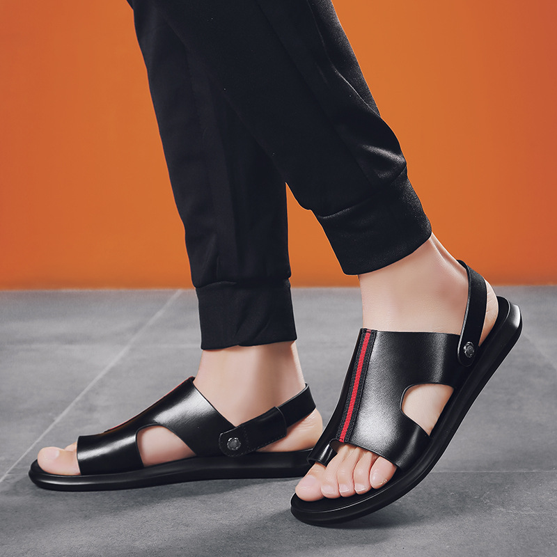 Men's Slippers Two-Permeable Casual Shoes Trend Clip-On Beach Summer Soft Surface Outdoor Sandals And Slippers image 3