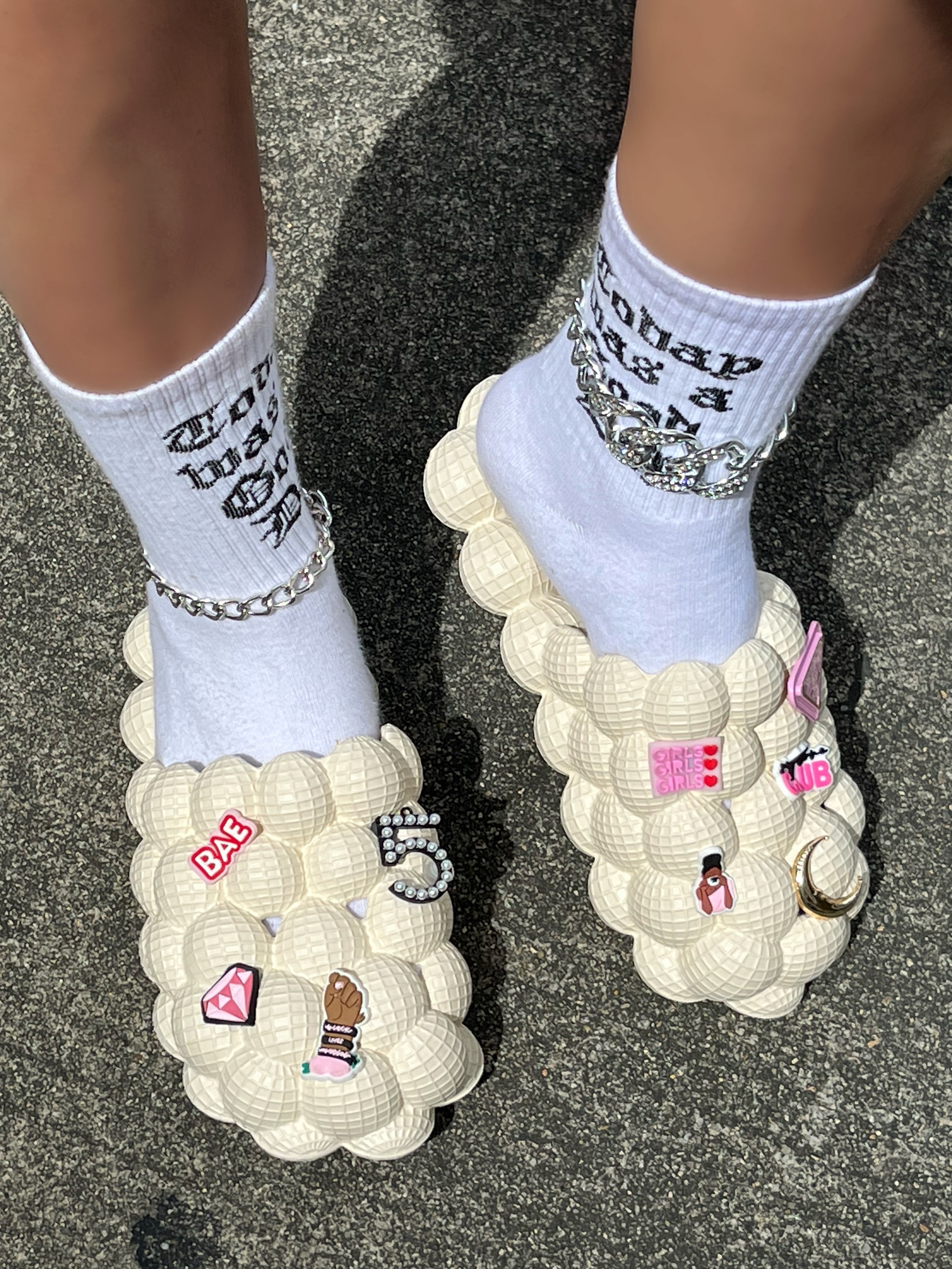 Sandals And Slippers Women's Outer Wear Shoes Peanut Shoes Cave Shoes Slippers