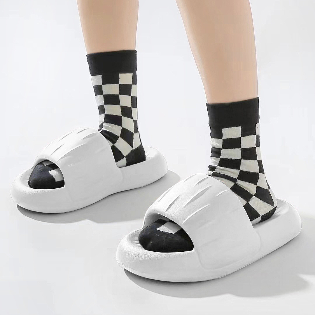 Bread Slippers EVA Rubber And Plastic Thick Bottom Stepping On Shit Casual Couple Tide Shoes Men And Women Flat Slippers Women's Outer Wear image 7