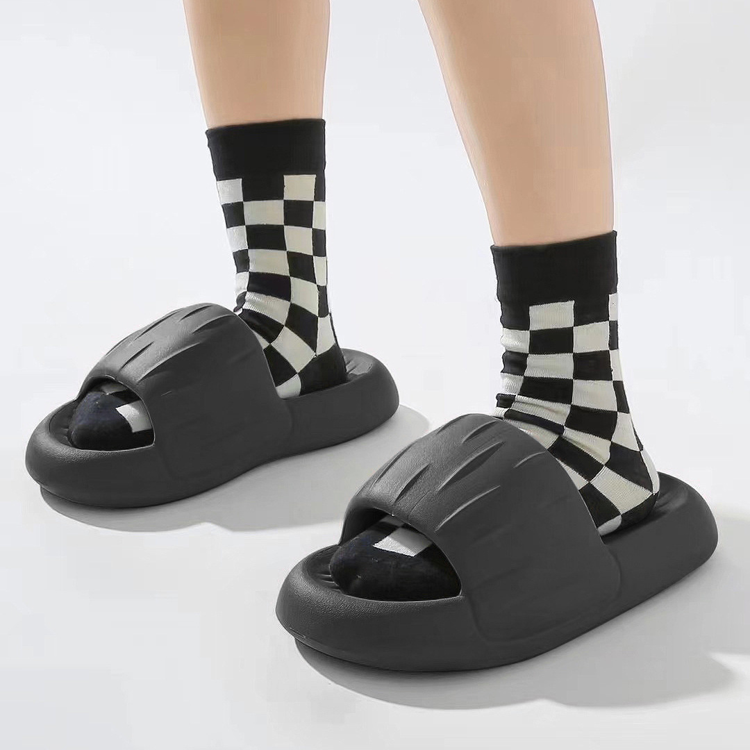 Bread Slippers EVA Rubber And Plastic Thick Bottom Stepping On Shit Casual Couple Tide Shoes Men And Women Flat Slippers Women's Outer Wear image 4