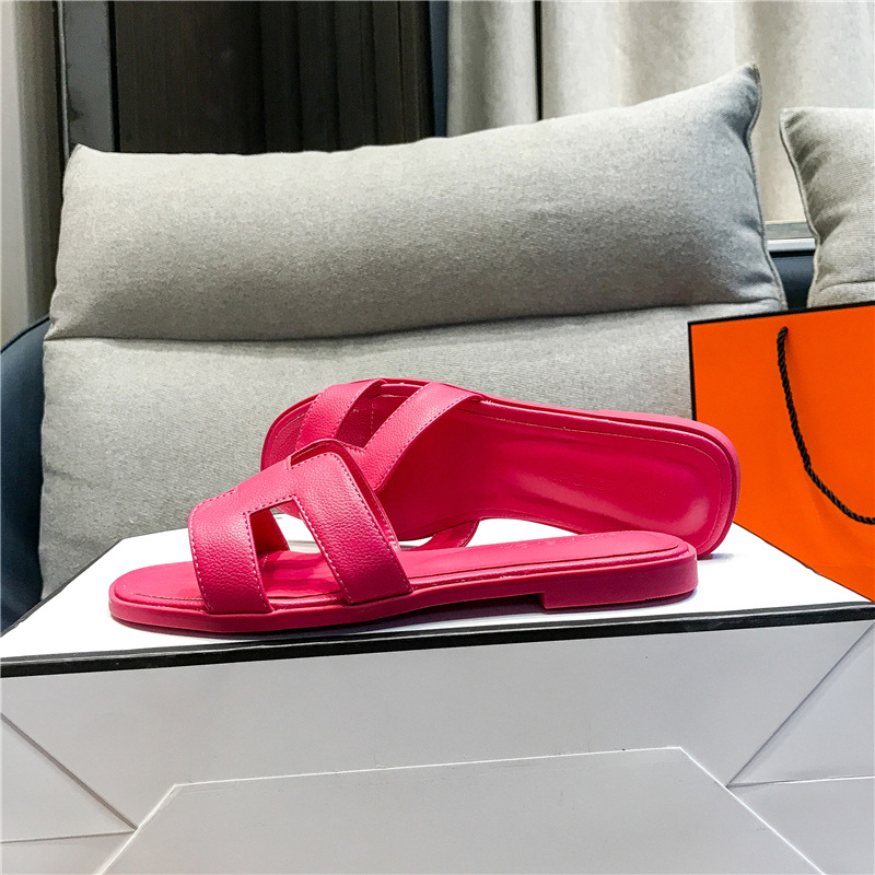 Women's Summer Sandals Flat Bottom Outer Wear Beach Shoes One Word Casual Slippers image 8