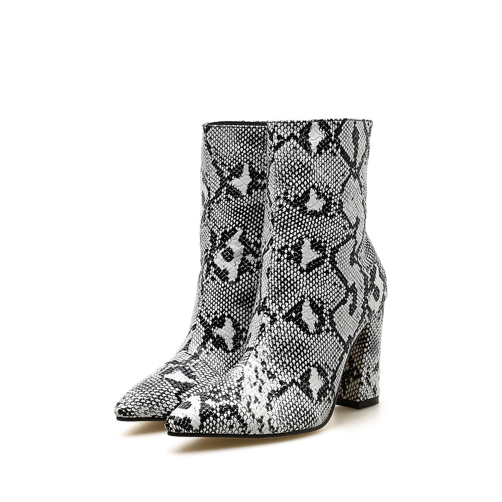 Patent Leather Pointed Toe Block Heel High Heel Zip-Up Rider Boots image 4