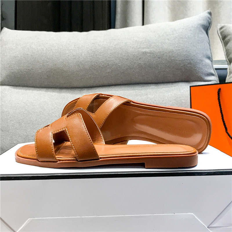 Women's Summer Sandals Flat Bottom Outer Wear Beach Shoes One Word Casual Slippers image 4