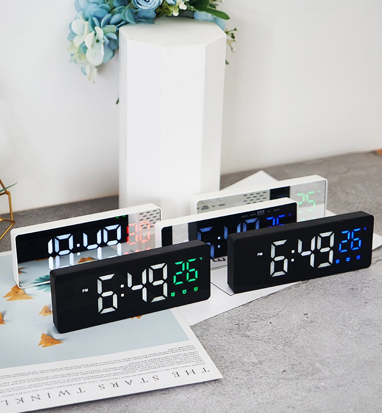small electric clocks