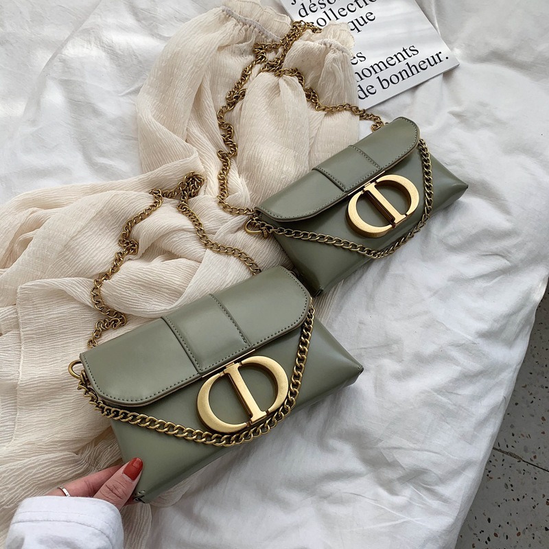 Retro Metal Buckle Temperament Women's Bag Single Shoulder Crossbody Bag Metal Chain Small Square