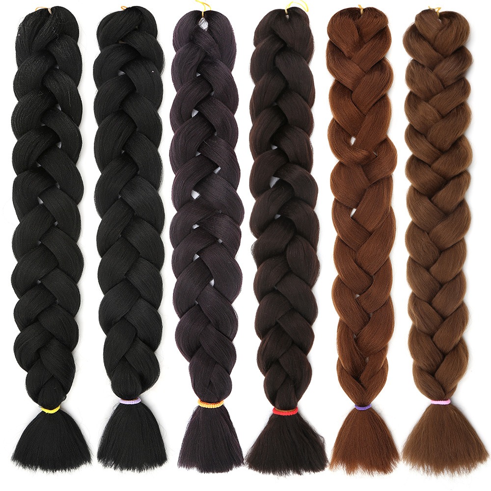 Matte woven jumbo braid fiber detail