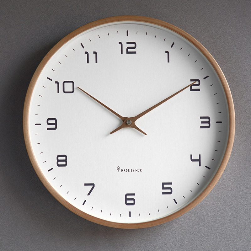 Nordic Solid Wood Simple Wall Clock Living Room Home Clock Decoration Silent Fashion Japanese Modern