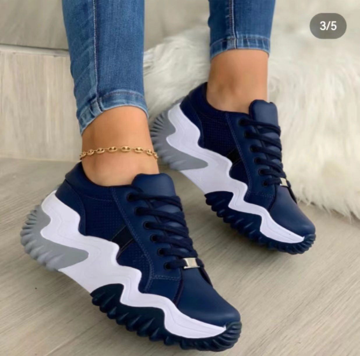 Low Top Sports Shoes Womens New Style 43 Large Casual European and American Thick Sole Serrated Dad