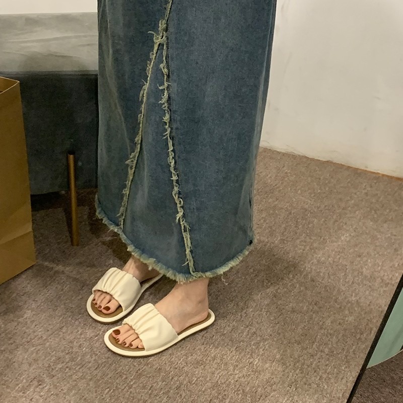 Slippers Women's Summer Network Red Candy Personalized Pleated Flat Bottom Versatile Outerwear Soft Sole Slippers image 4