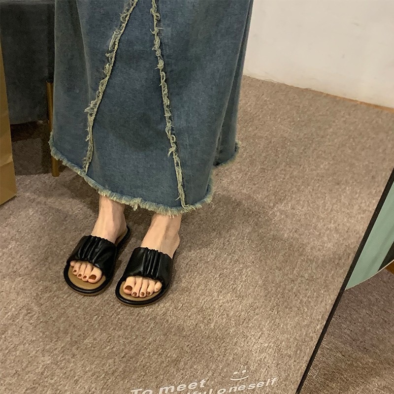 Slippers Women's Summer Network Red Candy Personalized Pleated Flat Bottom Versatile Outerwear Soft Sole Slippers image 3