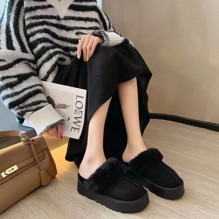Snow boots, leather and fur integrated plush slippers, women's outerwear, flat bottomed, semi trailer, thick soled cotton shoes