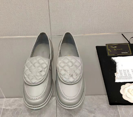 Genuine Leather Flat Loafers Women's Round Toe Metal Buckle Decor Deep Mouth All Match Single Shoes
