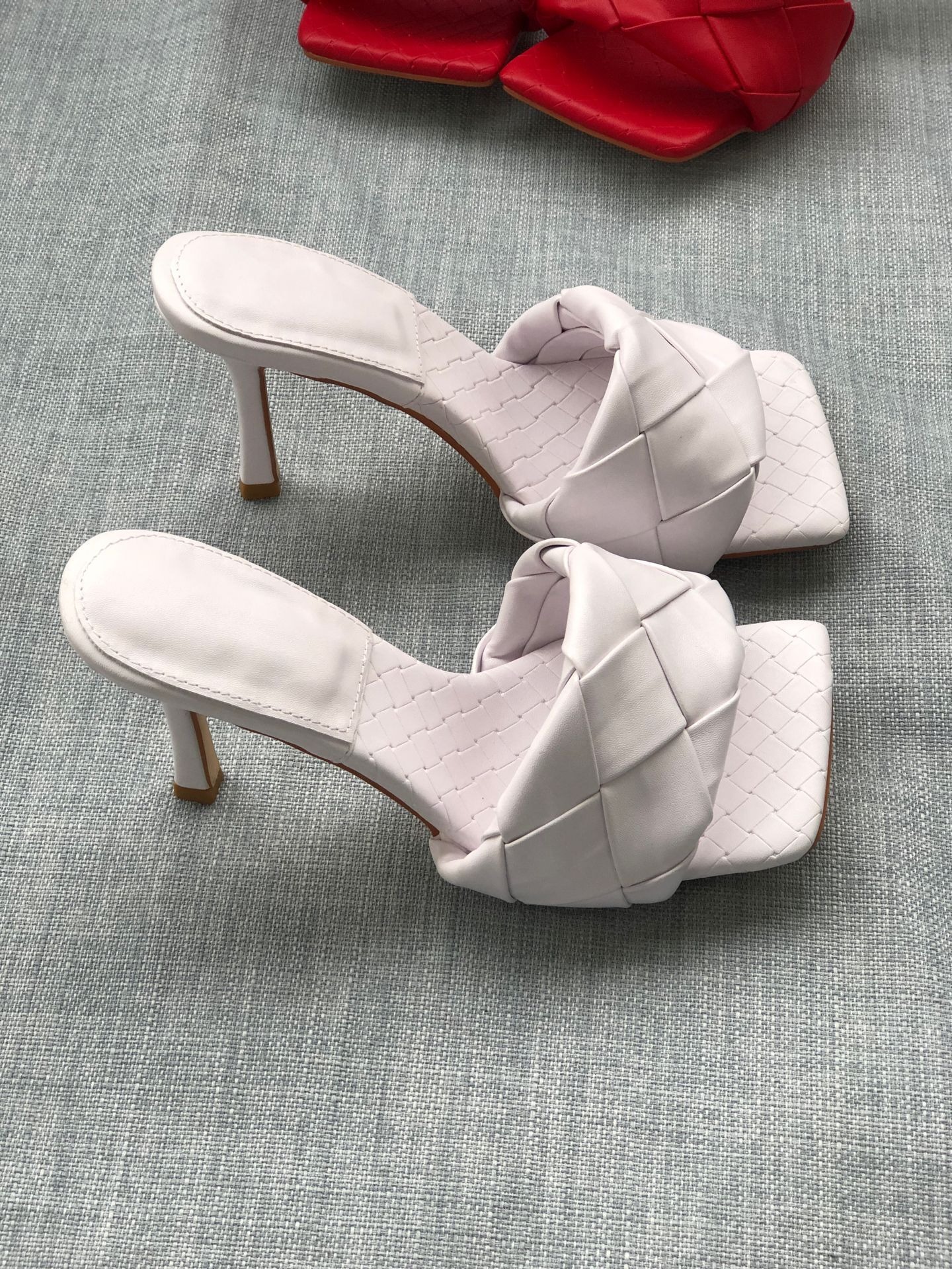 Woven Slippers Woman Open Toe Comfortable Slip on Cow Tendon Anti Slip Sole Roman Shoes