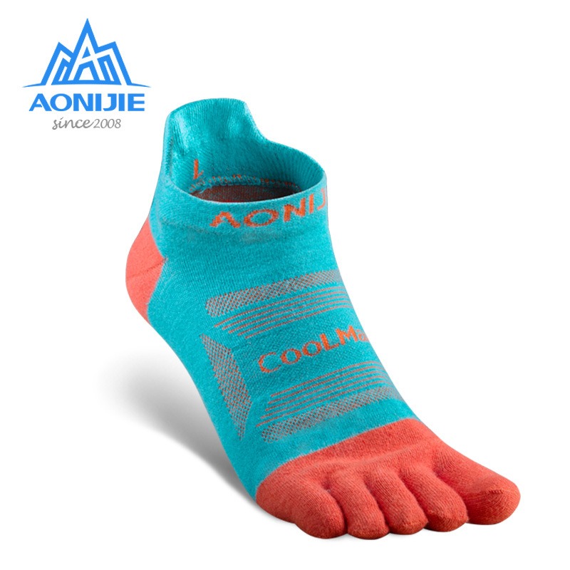 3 pairs of breathable, wear-resistant, and anti slip sports socks for outdoor hiking, off-road