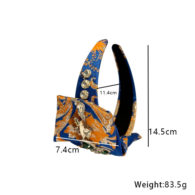 Padded headband shown with dimension and weight guides