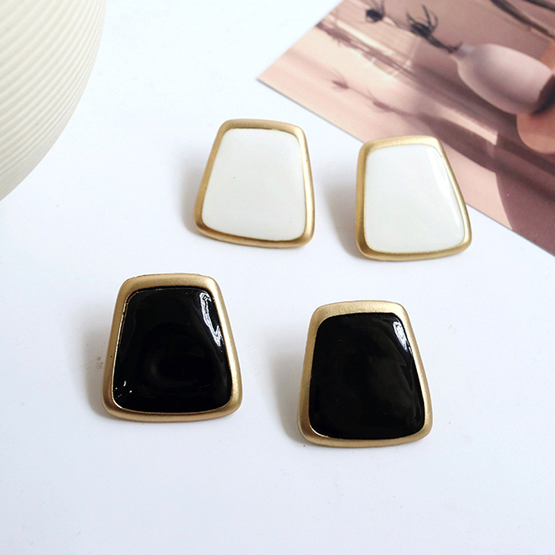 13412710449_217880302.jpg