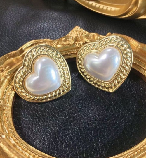 F15481F88C5A33F516C882AEFB4E2621.jpg O1CN015zBYFH1WvLWxLur8U_!!2213750432850-0-cib.jpg