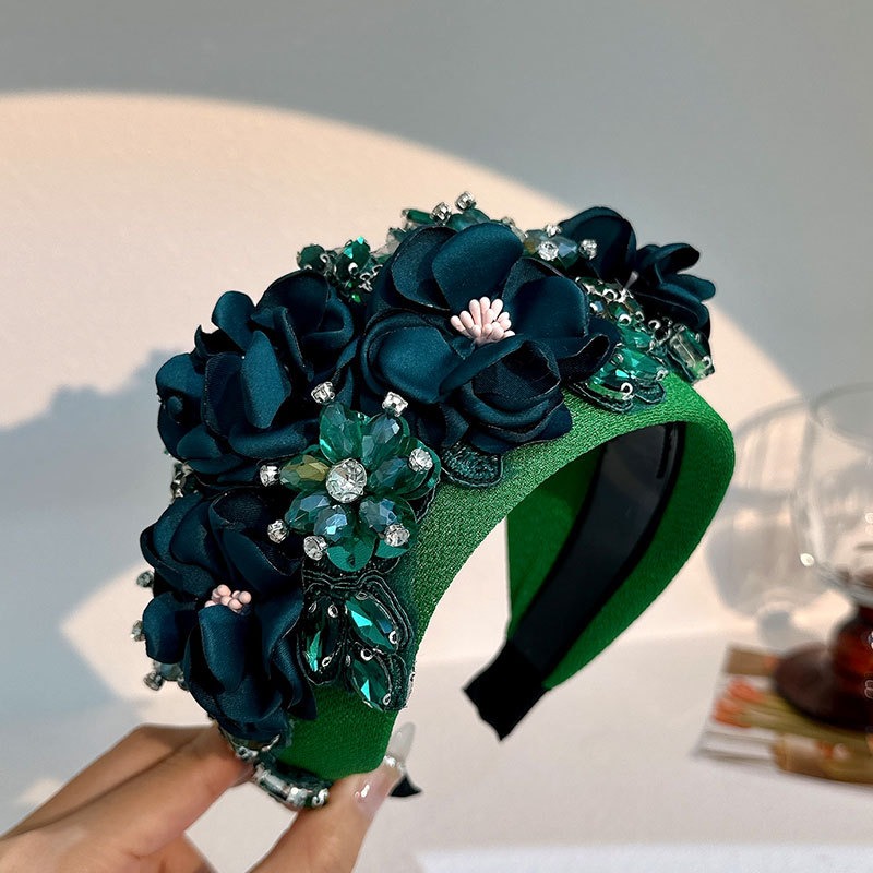 Emerald padded headband with curved inner band