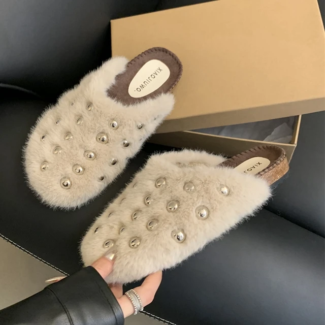 Women Flat Slipper Rivet Warm Plush Ladies Casual Slip On Mules Shoes Flat Heel Outdoor Dress Slide
