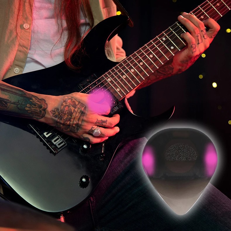 Beleuchten Sie Ihre Musik mit dem Guitar Touch Luminous Pick - LED-Plektrum für Bass- und E-Gitarristen-3.jpg
