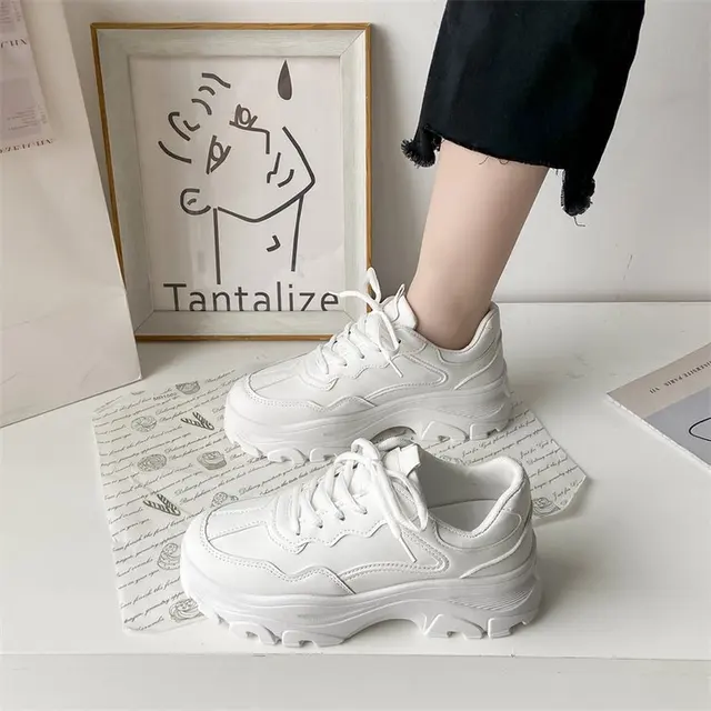 Women Leather Flat Shoes Autumn Lace Up Casual Thick Soled Breathable Inner Heightening Round Toe White Sneakers