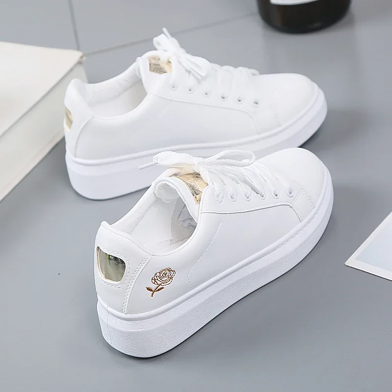 Women Casual Shoes Spring Embroidered White Breathable Flower Lace-Up Sneakers White Tenis Feminino Flat Zapatillas