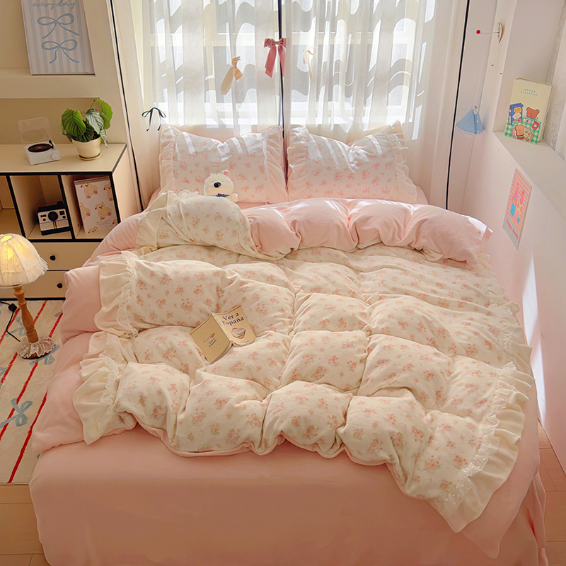 Princess style milk velvet bed four piece set, winter thick double-sided velvet duvet cover with bed