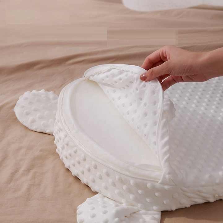 Four-Season Baby Feeding Pillow – Anti-Spill & Choking Protection