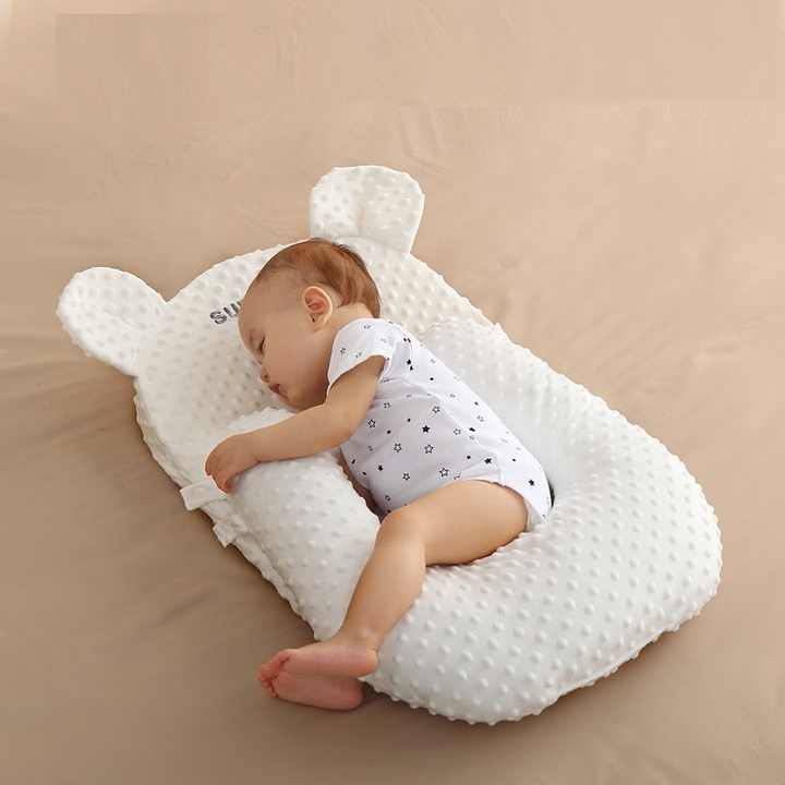 Four-Season Baby Feeding Pillow – Anti-Spill & Choking Protection