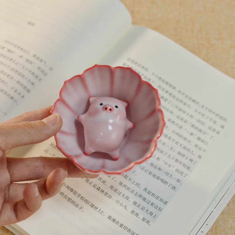 躺平猪+葵口杯.jpg