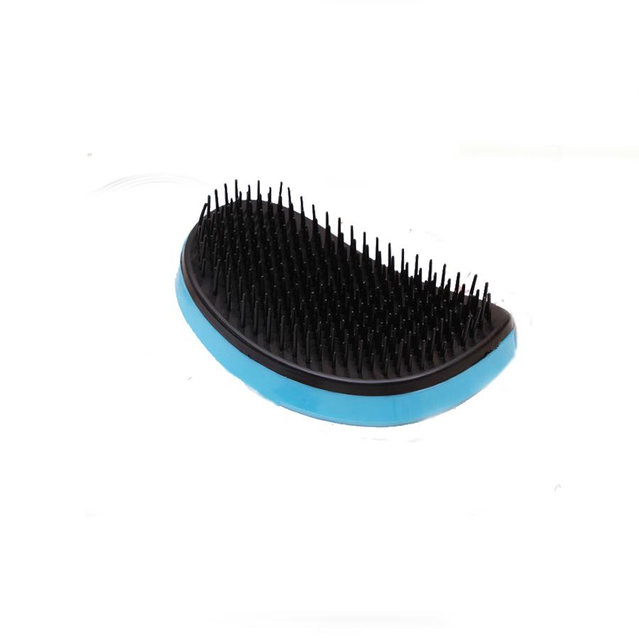 Dense evenly spaced flexible bristles for detangling