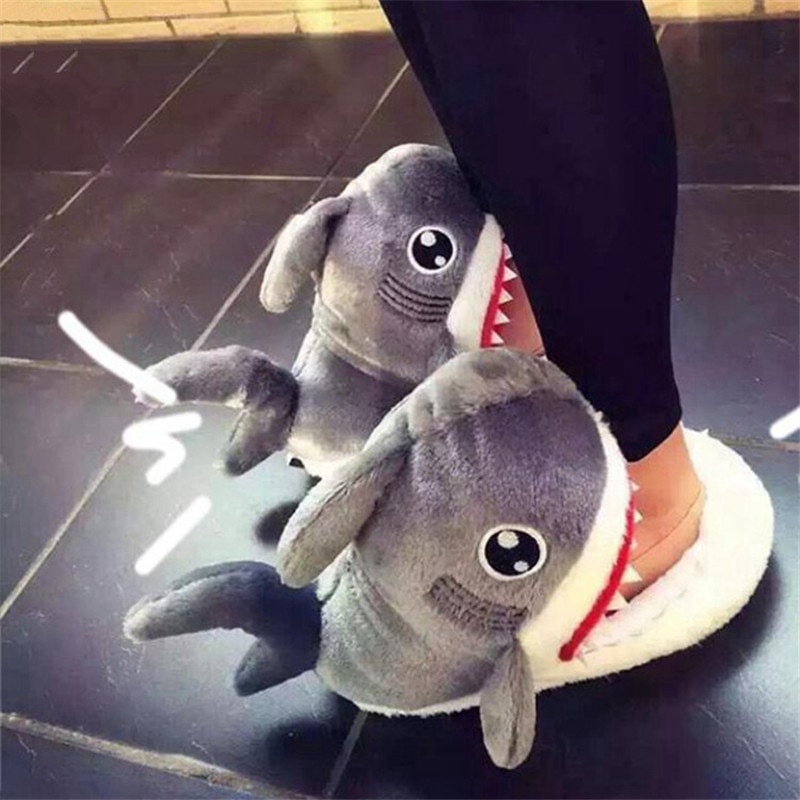 Winter Slippers Women and Men Shark Slipper Cotton Warm Indoor slippers Lovely Cartoon Women Slippers Unisex