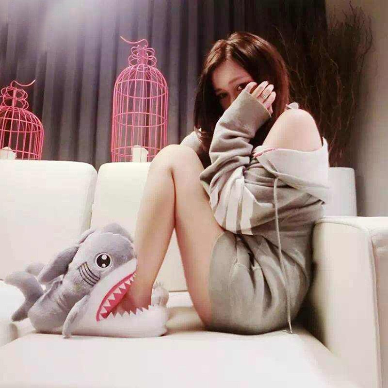 Winter Slippers Women and Men Shark Slipper Cotton Warm Indoor slippers Lovely Cartoon Women Slippers Unisex image 4