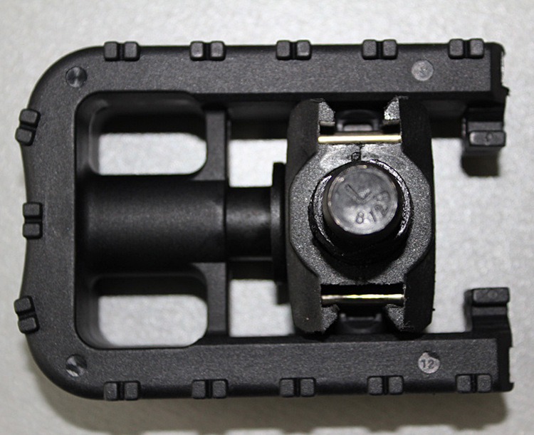 2717573776_1092052767