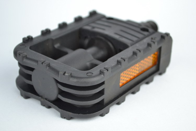 2717579471_1092052767