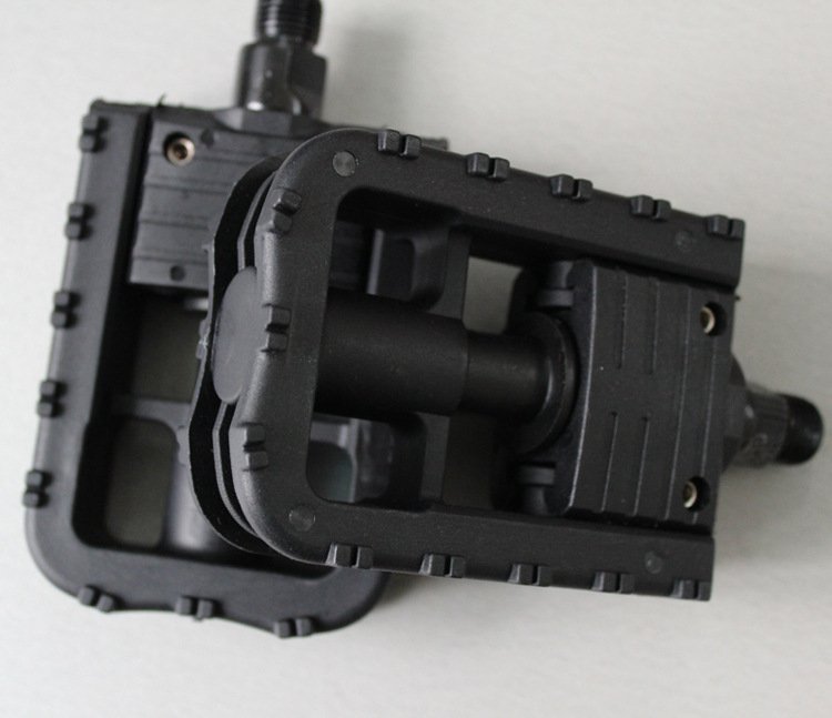 2717582362_1092052767