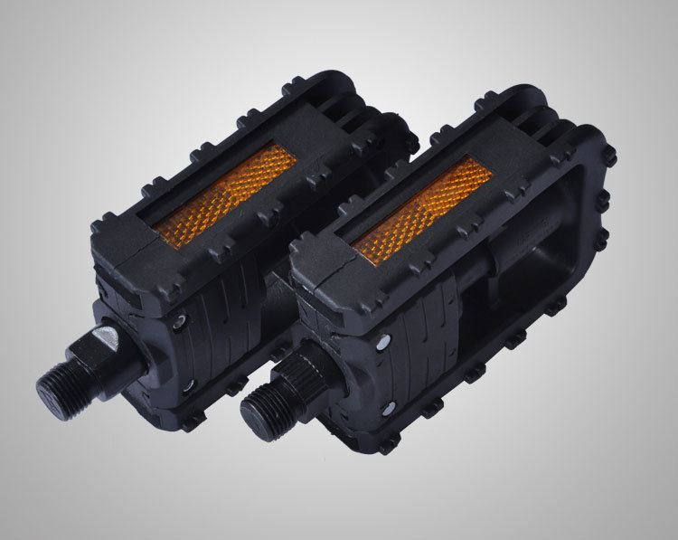 2715763647_1092052767