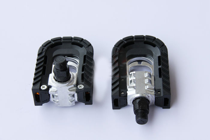 2219526293_1092052767