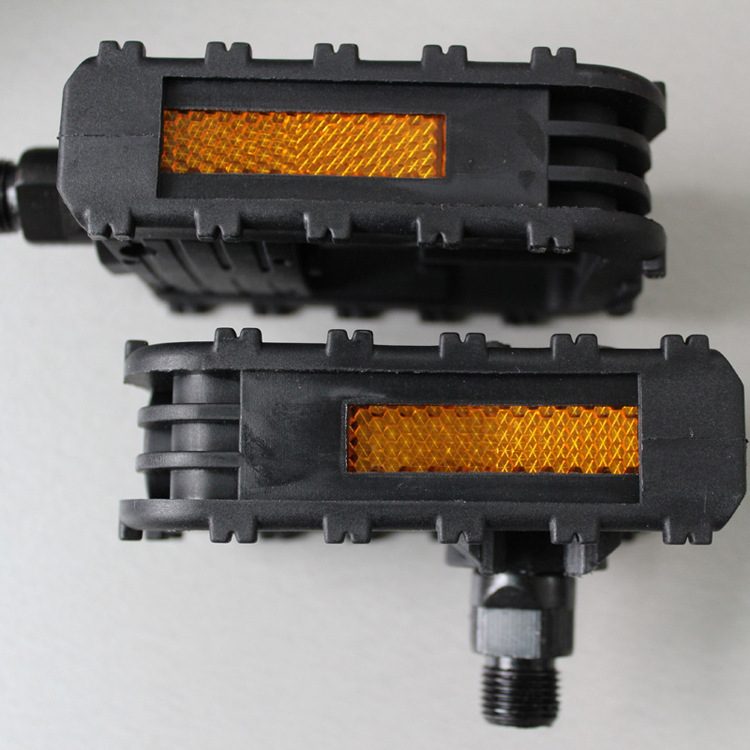 2718705435_1092052767