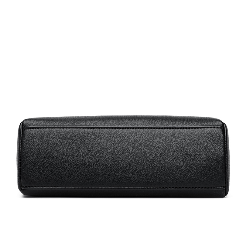 076CA2BE94D174B0670D8069D57D3C49