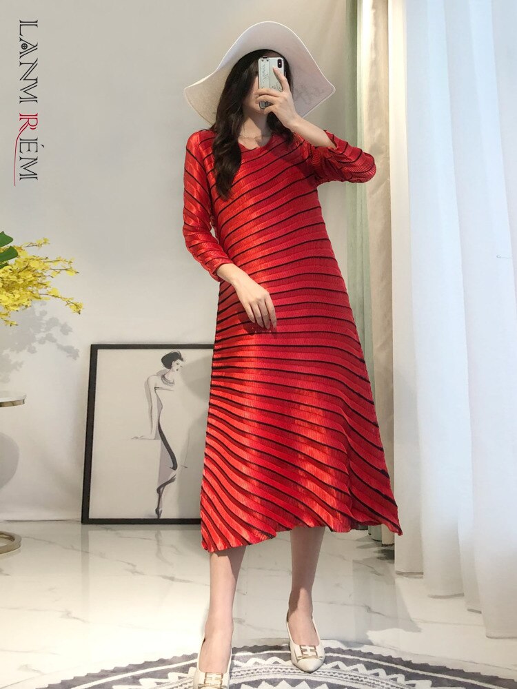 LANMREM Striped Pleated Dress For Women Round Neck Irregular Loose Elegant Clothing Ladies Party